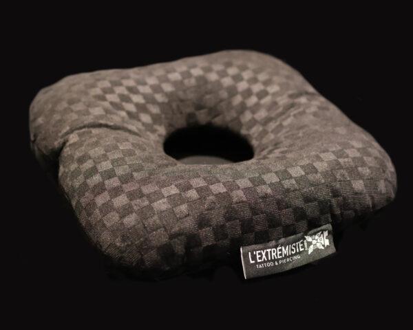 l'Extremiste Piercing Kussentje
