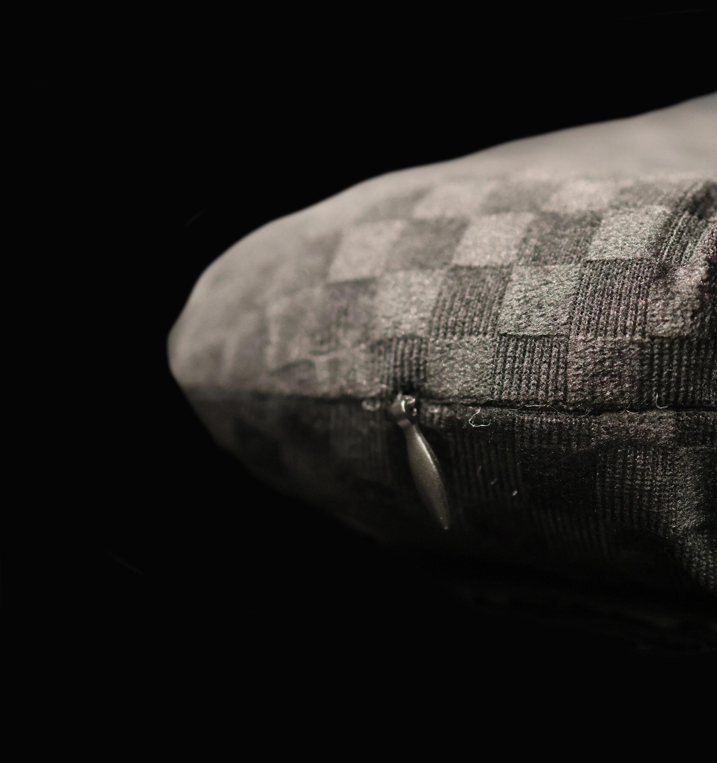 l'Extremiste Piercing Kussentje - Afbeelding 2